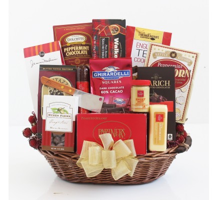 For-The-Whole-Gang-Food-Gift-Basket-7508